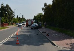 W Tarnobrzegu zderzyły się dwa pojazdy osobowe i bus