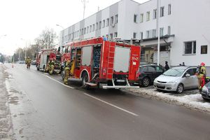 Ćwiczenia przeciwpożarowe w budynku KMP w Tarnobrzegu przy ul. 1 maja 2.