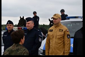 Ćwiczenia służb ratowniczych nad Jeziorem Tarnobrzeskim