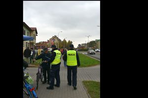 Świeć przykładem - noś odblaski - akcja policji