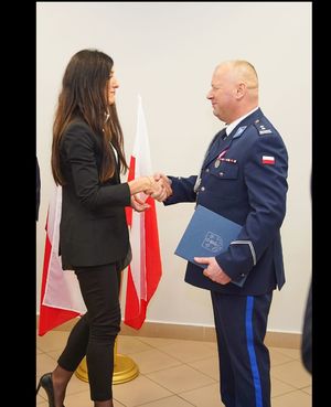 Mł.insp. Marek Pietrykowski pożegnał się ze sztandarem tarnobrzeskiej komendy. Jego obowiązki przejął mł. insp. Rajmund Murek