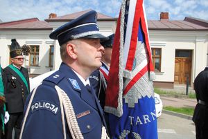 Poczet sztandarowy KMP w Tarnobrzegu, podczas Święta Konstytucji 3 Maja - Plac Bartosza Głowackiego w Tarnobrzegu.