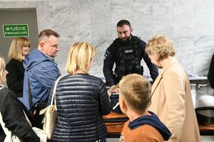 Policjanci uczestniczyli w Nocy Otwartych Sądów
