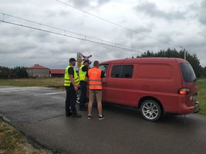 „Bezpieczny Przejazd” – działania policjantów z Nowej Dęby ze Służbą Ochrony Kolei