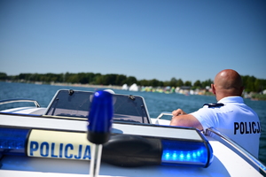 Policjanci nad Jeziorem Tarnobrzeskim