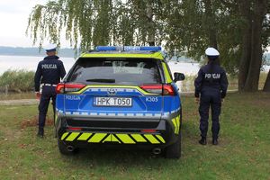 Nowy radiowóz Toyota RAV4 na drogach powiatu tarnobrzeskiego
