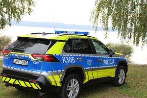 Nowy radiowóz Toyota RAV4 na drogach powiatu tarnobrzeskiego