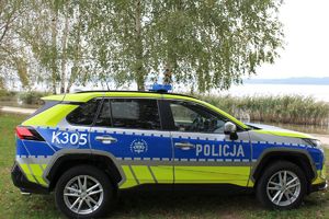 Nowy radiowóz Toyota RAV4 na drogach powiatu tarnobrzeskiego