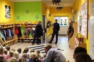 Spotkanie policjantek z  Komendy Miejskiej Policji w Tarnobrzegu z przedszkolakami z Przedszkola Integracyjnego w Tarnobrzegu.