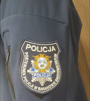 Naszywka na mundur policjanta z Posterunku Policji w Baranowie Sandomierskim