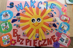 Rozstrzygnięcie konkursu plastycznego &quot;Bezpieczne Wakacje 2025&quot; w Komendzie Miejskiej Policji w Tarnobrzegu.