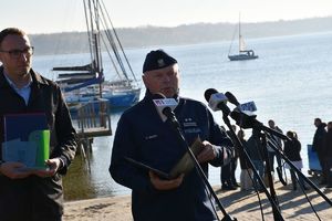Wyjątkowe wyróżnienia dla tarnobrzeskich policjantów - wynik przedstawia mł,insp. Rajmund Murek Komendant Miejski Policji w Tarnobrzegu.