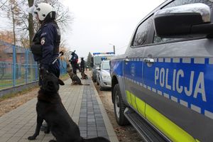Policjanci zabezpieczali mecz piłki nożnej Stal Gorzyce – Czarni Jasło